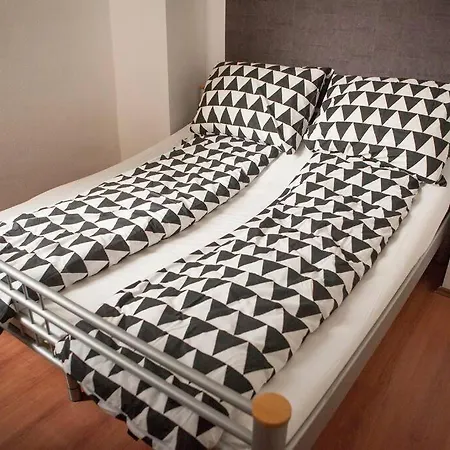 Apartmán Voros Downtown With Free Parking