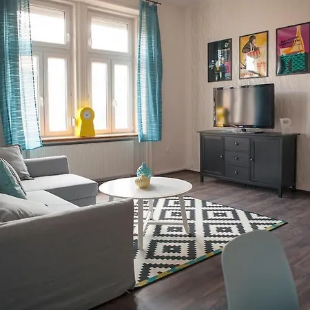 Voros Downtown With Free Parking